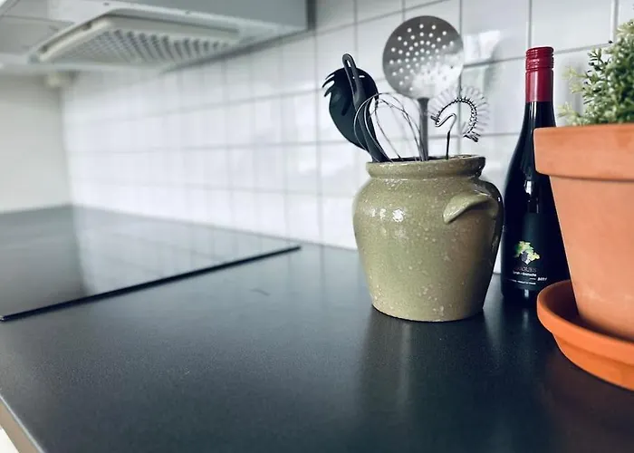 Lägenhet Supersentralt, Lyst Og Romslig